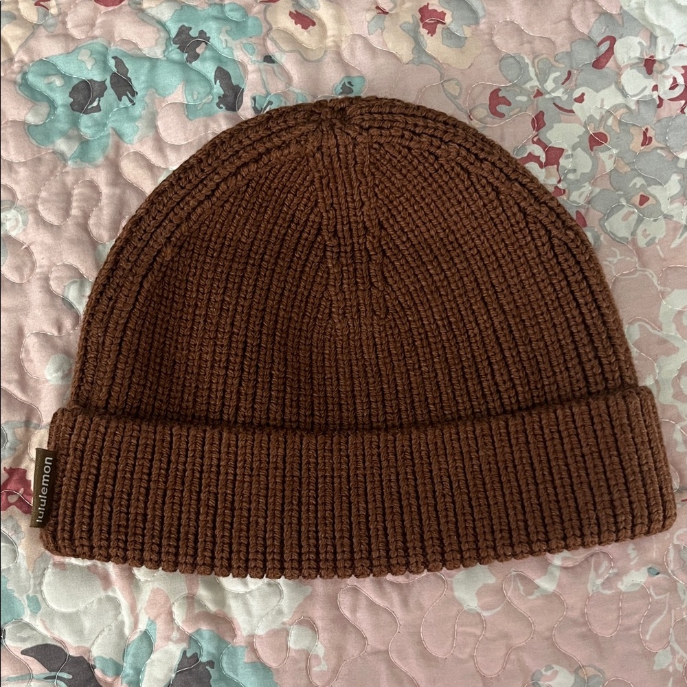 lululemon athletica Men's Brown Ribbed Knit Beanie